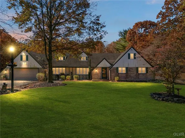 2925 Fern Ln, Allentown, PA 18103