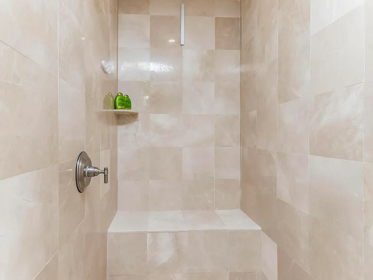 701 SE 21st Ave #204 — Photo 22