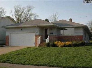 15117 Rowena Ave, Maple Heights, OH 44137