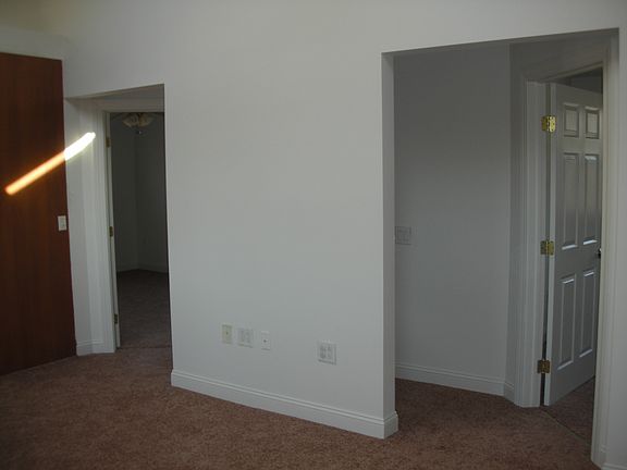 4th image of 73-31 255th St. # Fl 2nd