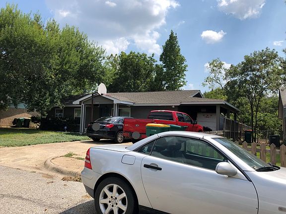 2nd image of 308 Aquarius Dr