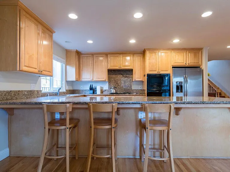 560 Barron Ave — Photo 7