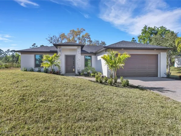 121 Hines Ave, Lehigh Acres, FL 33936