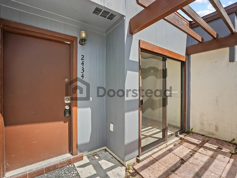 2434 Barbados Dr — Photo 18