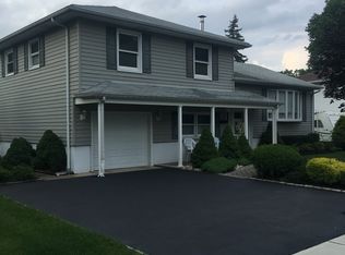 18 Malvern Dr, Clark, NJ 07066