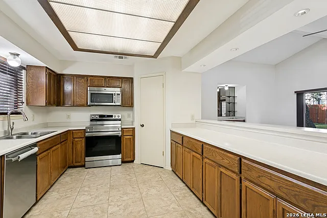 3002 View Oak — Photo 5