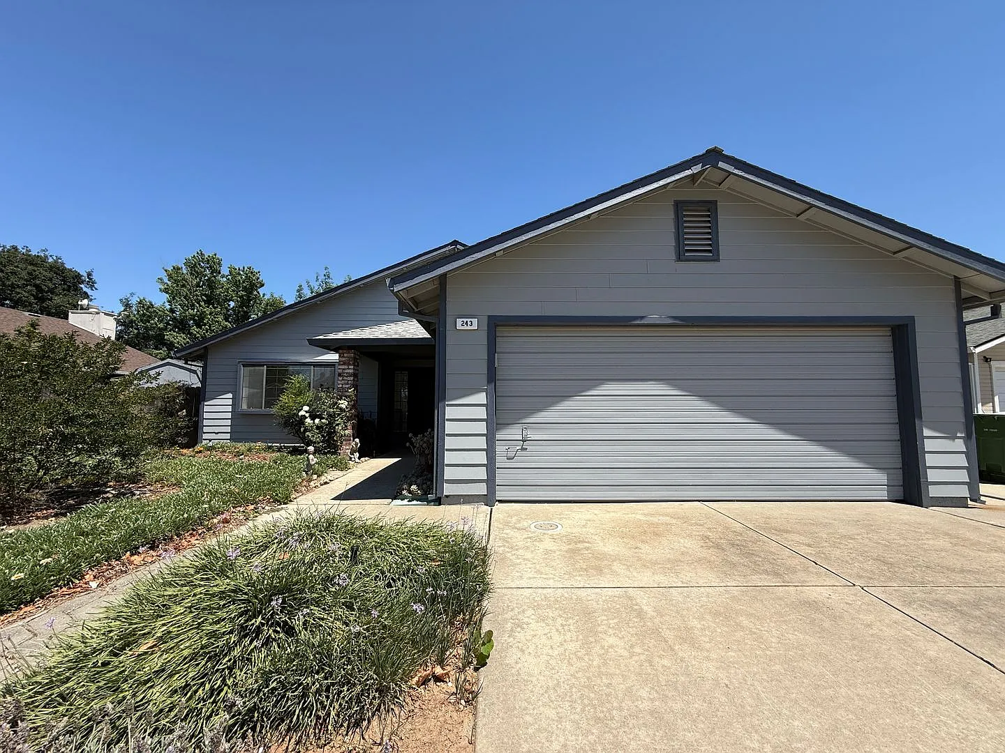 Beautiful home located on a cul-de-sac! — Photo 1