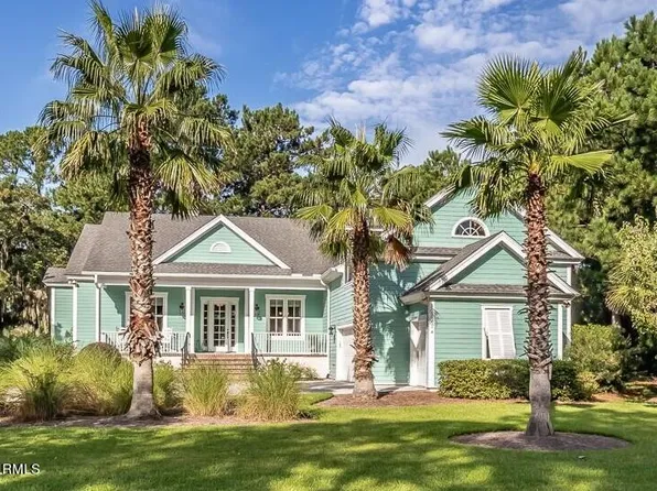 124 Dataw Dr, Saint Helena Island, SC 29920