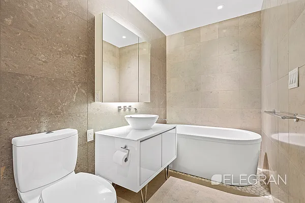 Rented by (Legacy) Elegran | media 2