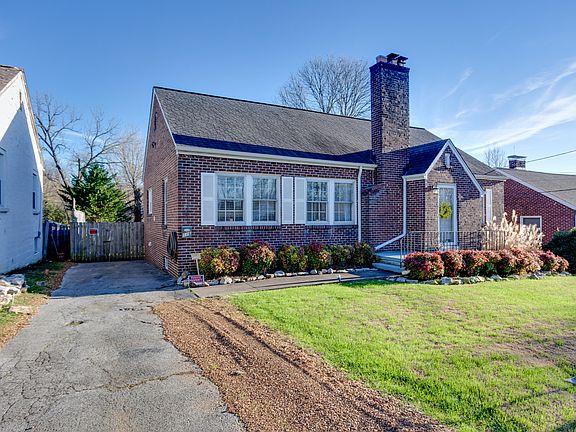 2nd image of 116 Lynnview Dr