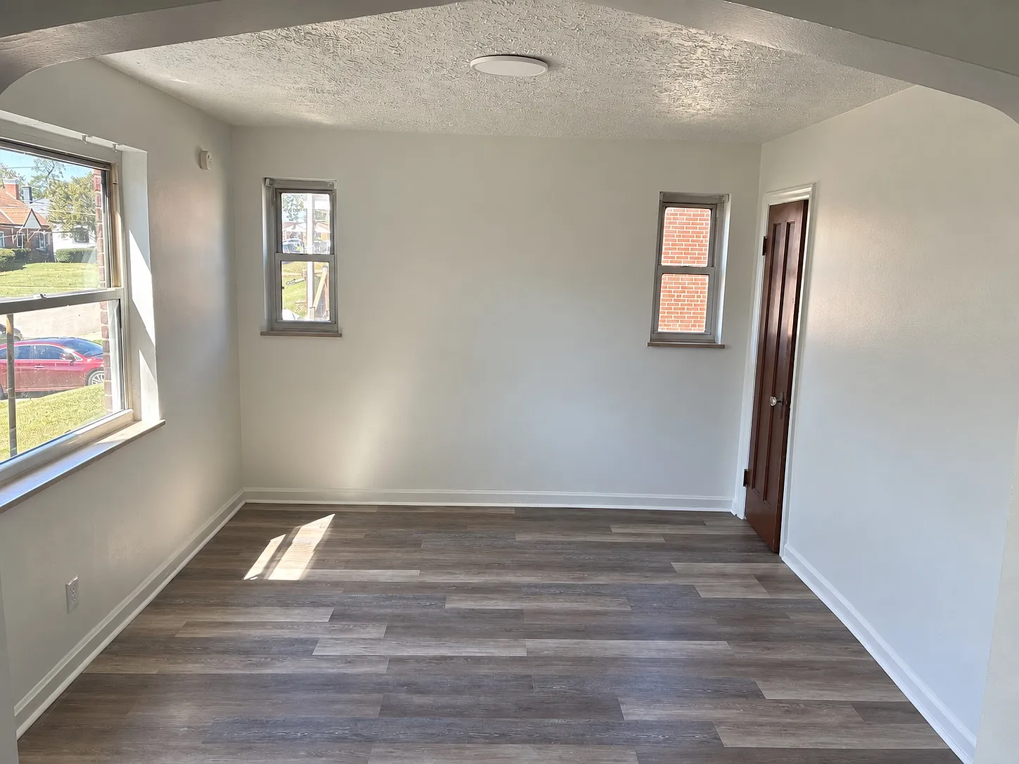3 bed, 1231 sqft, $1,850 — Photo 3