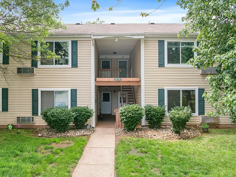30 Bolton Ct — Photo 19