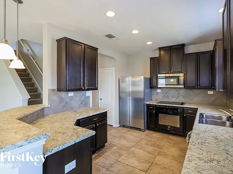 7015 Pescala Rdg — Photo 5