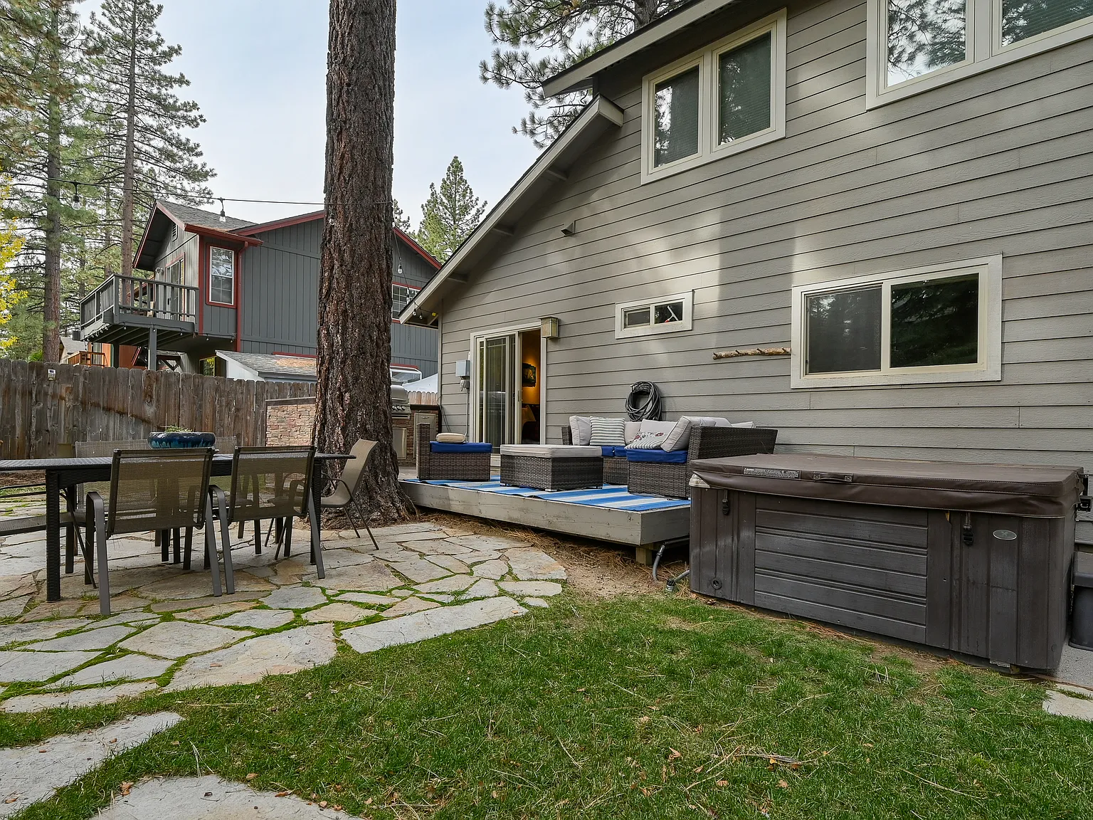 3 bed, 1849 sqft, $3,900 — Photo 3