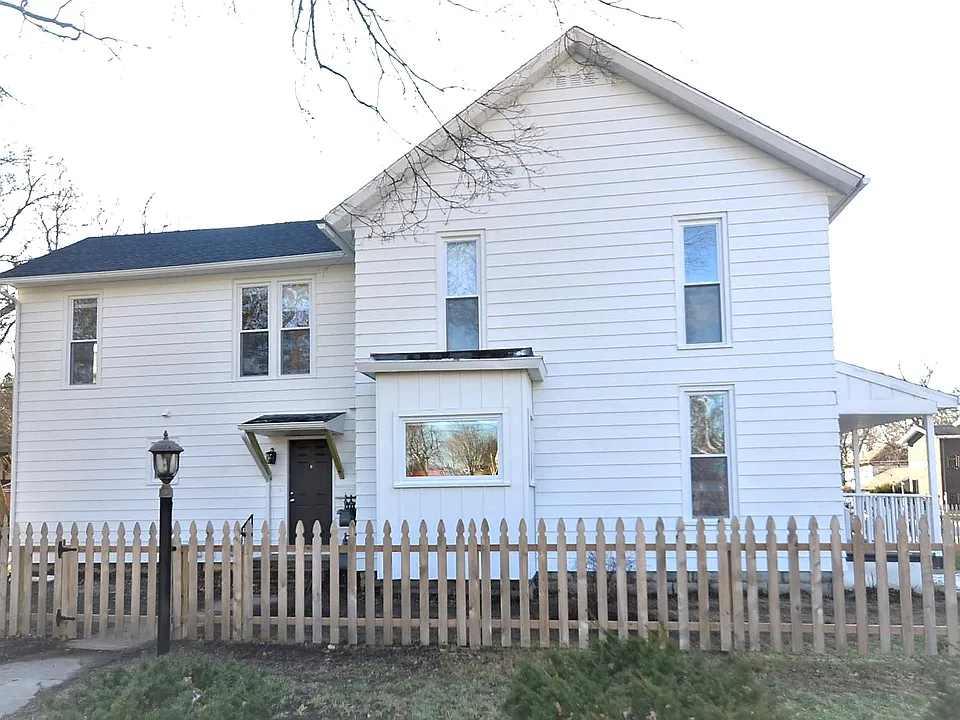 610 Union St #1