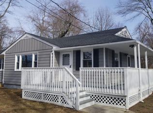 203 Gordon Rd, Matawan, NJ 07747