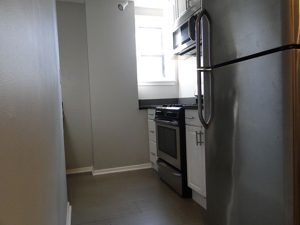 1st image of 1337 N La Salle Dr #Ch