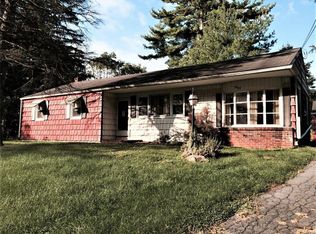 3245 Penn Dixie Rd, Nazareth, PA 18064