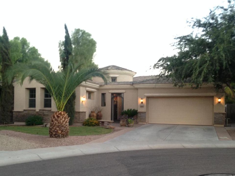 1st image of 3247 E Raven Ct