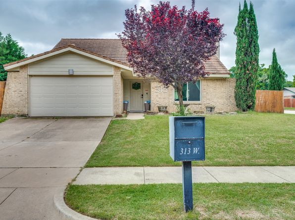 313 W Ash Ln, Euless, TX 76039