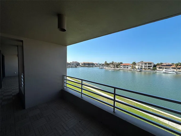 6260 Kipps Colony Ct #203 — Photo 41