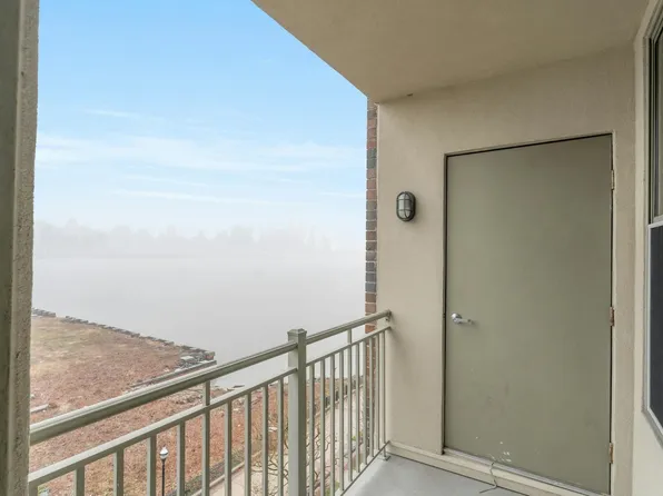 24 Avenue At Port Imperial image 19 of 28