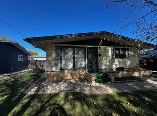 1016 18th Ave SW, Minot, ND 58701
