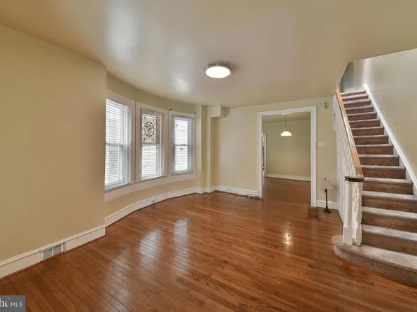 5331 Race St, Philadelphia, PA 19139