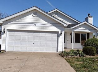 32 Mallard Pointe Dr, O'Fallon, MO 63368