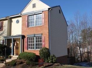 911 Wind Ridge Dr, Stafford, VA 22554