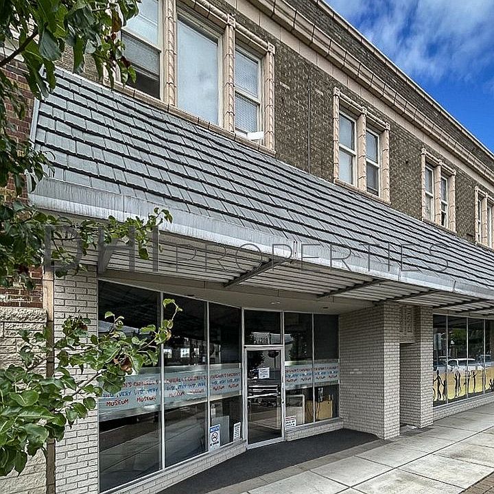 1st image of 1209 Commerce Ave #7