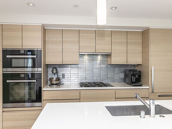 3rd image of 1108 Auahi St APT 2603