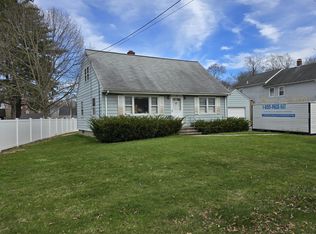 1384 Huntington Rd, Stratford, CT 06614