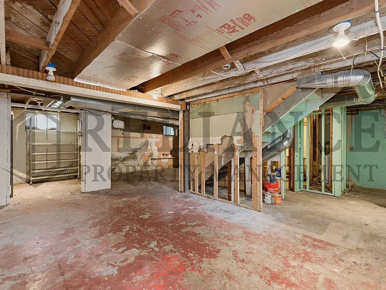 101 N Belmont Ave — Photo 37