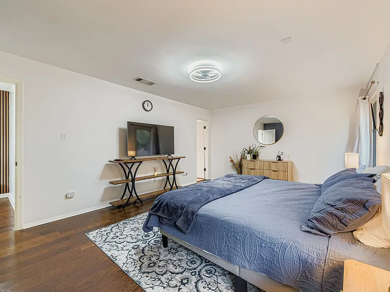 5413 Badger Bnd — Photo 20