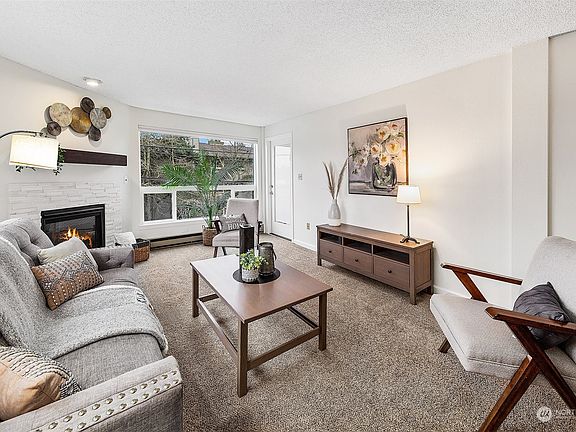4th image of 9416 1st Avenue NE #101