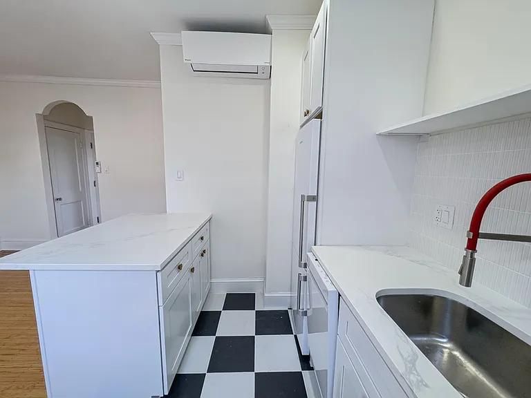 1221 N Franklin St #3F — Photo 13