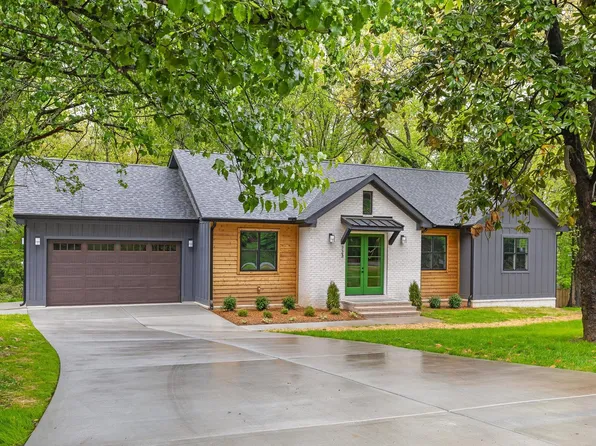 723 Texas Ave, Signal Mountain, TN 37377