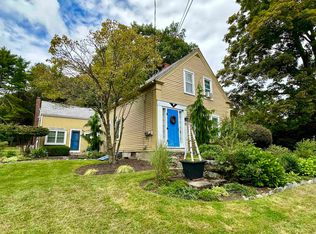 111 Exeter Rd, North Hampton, NH 03862