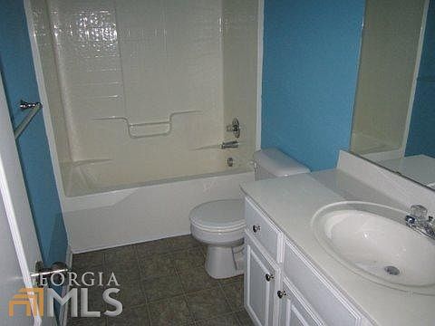 4th image of 80 Mulberry Dr