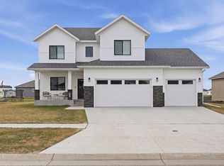 102 Annies Way, Mapleton, ND 58059