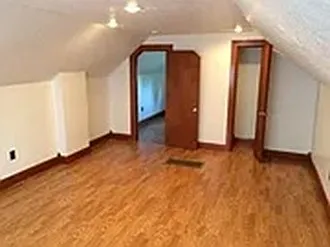 3 bed, 1.5 bath, 1344 sqft, $1,500 — Photo 2