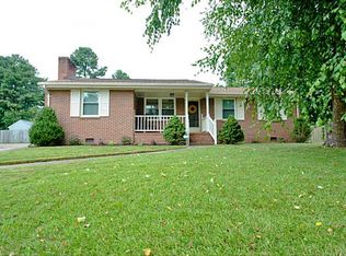 1736 Inez Ln, Chesapeake, VA 23321