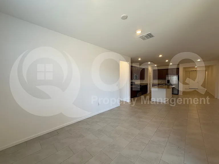 6704 E Caminito La Piscina — Photo 5