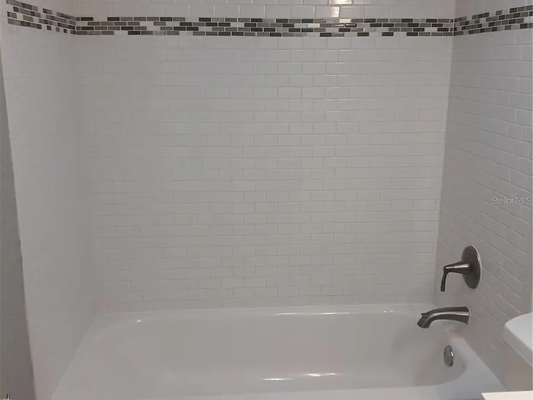 3282 S Semoran Blvd #24 — Photo 14