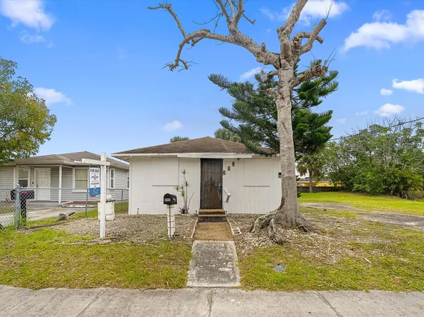 717 SE Bahama Avenue, Stuart, FL 34994