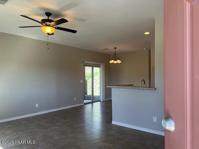 2 bed, 2.0 bath, 1061 sqft, $1,550 — Photo 4