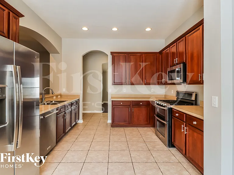 6201 Gannetdale Dr — Photo 6