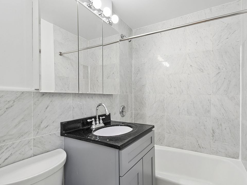 2nd image of 229 E 67th St APT 3B