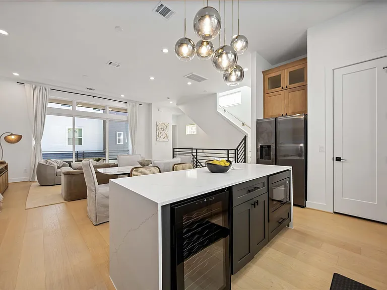 3028 Lamar St — Photo 25